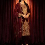 Zareen Velvet Embroidered Winter Suit 3-Piece - Image 4
